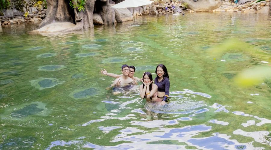 Tham quan Long Huyệt Hồ, Động Long Tiên, Thác Rồng